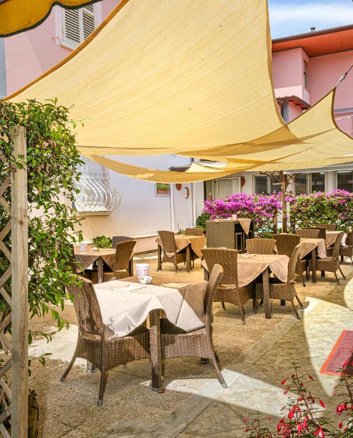 Hotel Ambra 2*