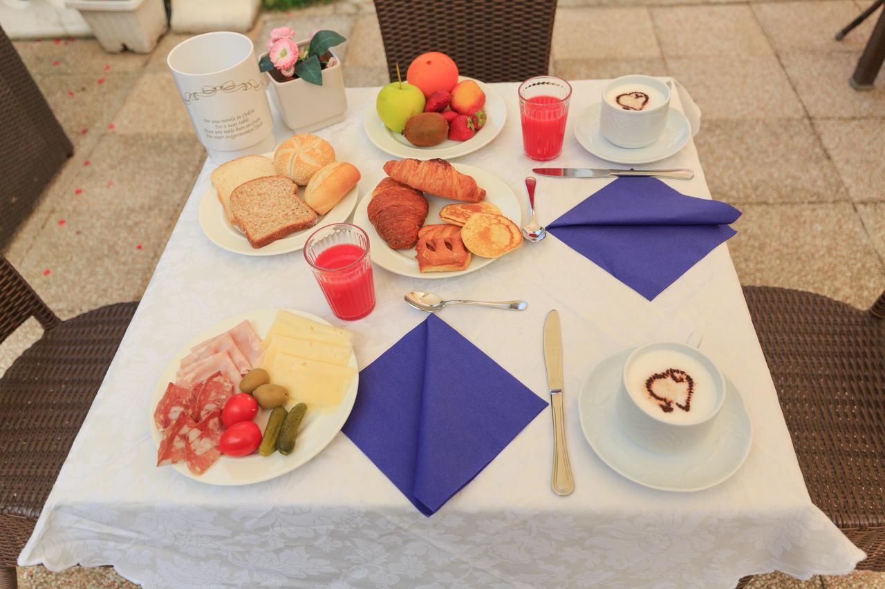 Hotel Ambra 2*